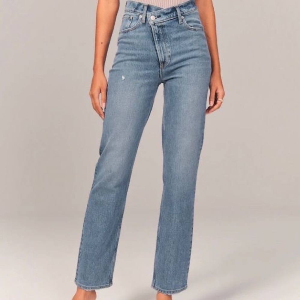 Abercrombie & Fitch 90s Straight Ultra High Rise Jeans | Medium Wash | Size 0/25 - Picture 6 of 6